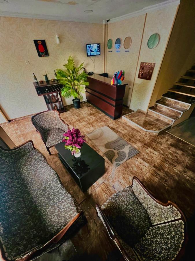 Hotel Shalimar Tbilisi Bagian luar foto