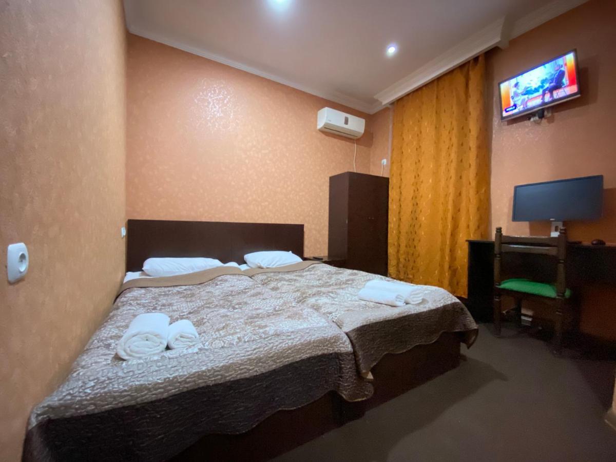 Hotel Shalimar Tbilisi Bagian luar foto