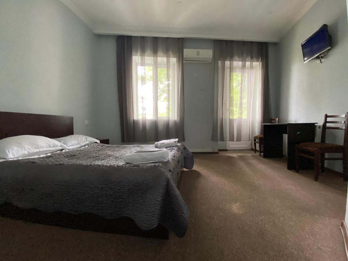 Hotel Shalimar Tbilisi Bagian luar foto