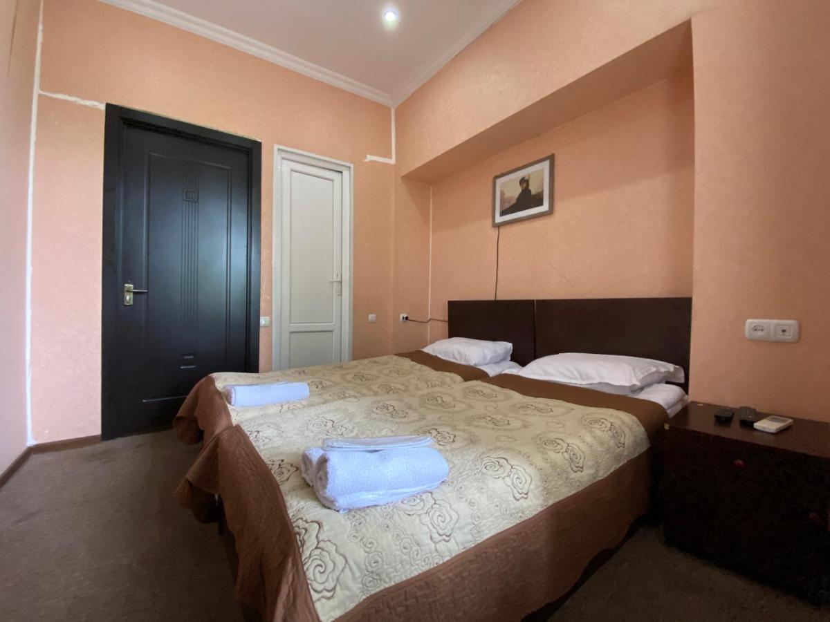 Hotel Shalimar Tbilisi Bagian luar foto