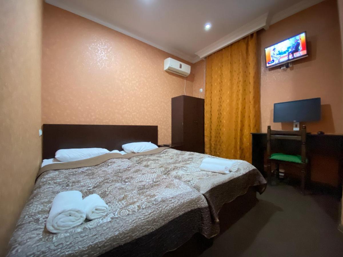 Hotel Shalimar Tbilisi Bagian luar foto