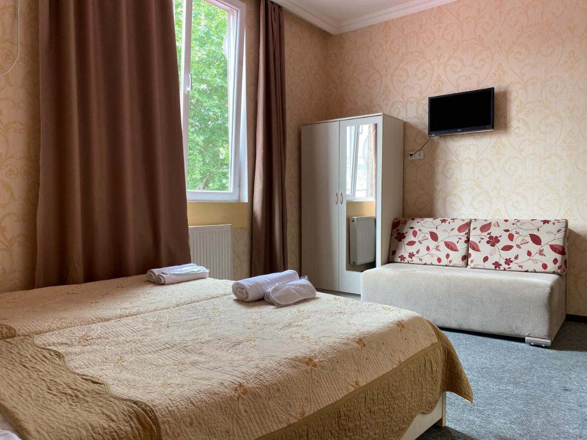 Hotel Shalimar Tbilisi Bagian luar foto