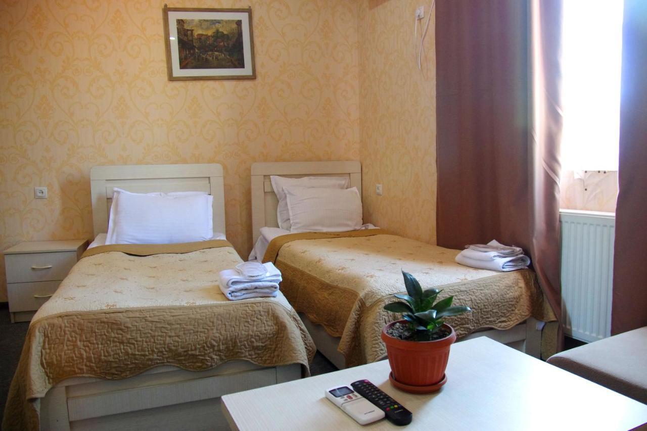 Hotel Shalimar Tbilisi Bagian luar foto